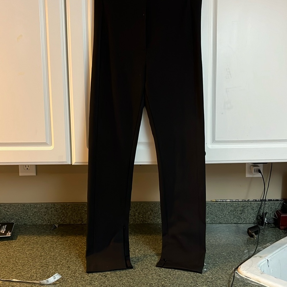 Ann Taylor skinny leg dress pants
Size: six
Color: black